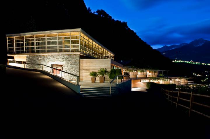 Hotelfotografie: Die Pergola Residence geplant vom Architekten Matteo Thun